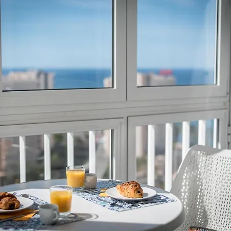 10d. Enchanting In Americas Apartman