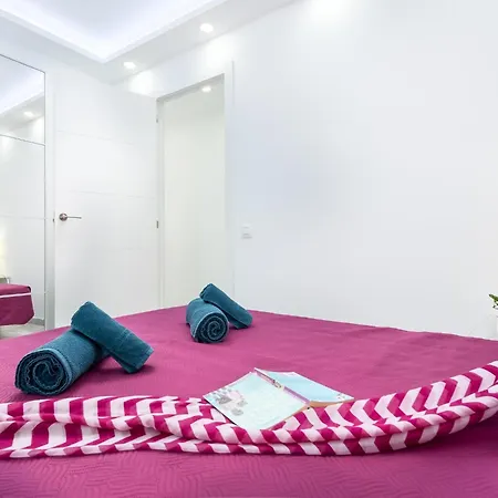 10d. Enchanting In Americas Apartment *